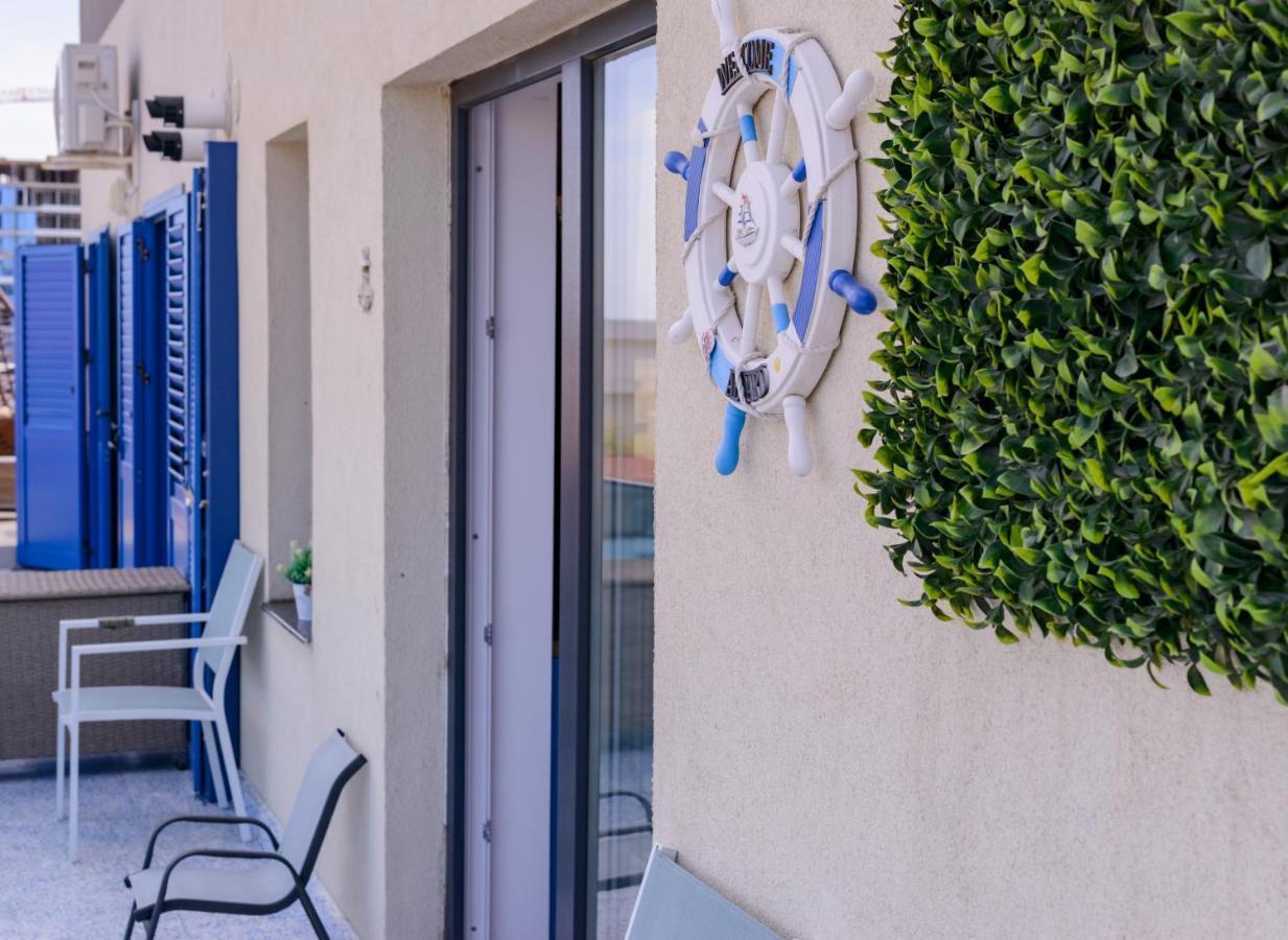 Апартаменты Kataleya Apartament Нэводари Экстерьер фото